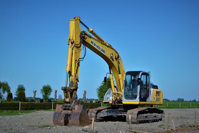 excavators-3384062_1920